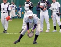 第1回トライアウトには129人が参加(c)日本女子プロ野球機構