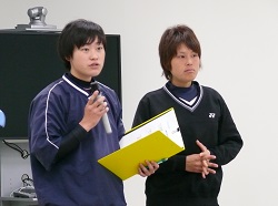 実行委員の安江さん（左）、松田さん（右）